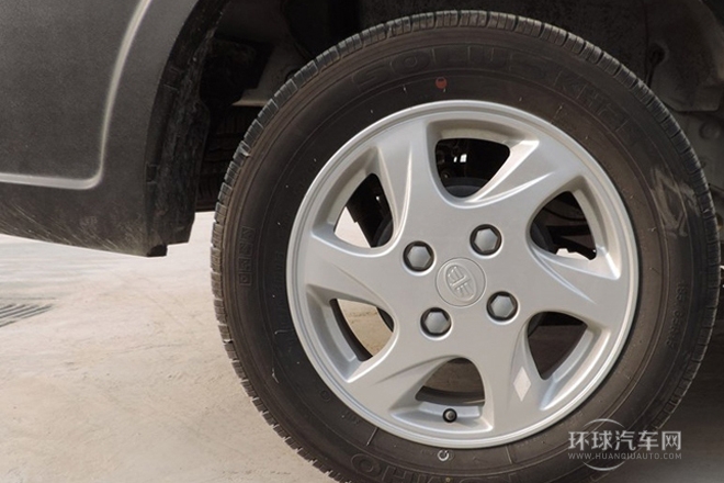 2013款 1.5L 手動5座時尚舒適型