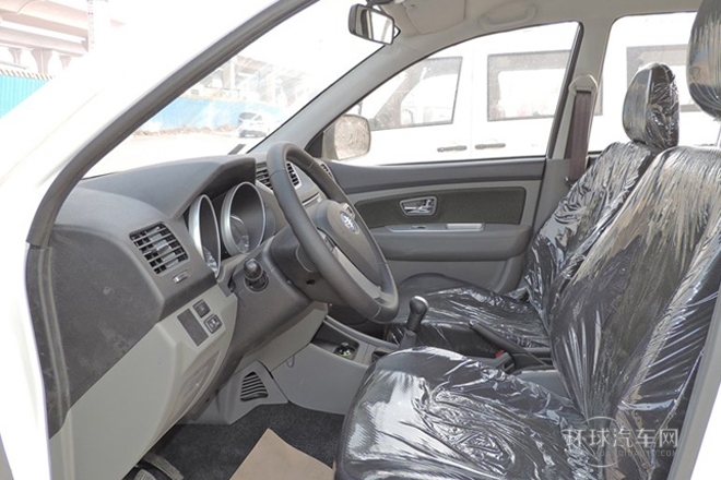 2013款 1.5L 手動5座時尚舒適型