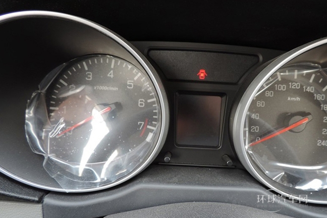 2013款 1.5L 手動5座時尚舒適型