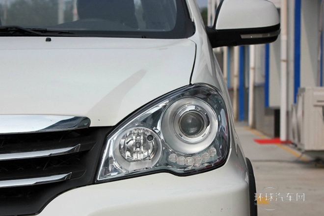 2013款 1.5L 自動5座時尚版