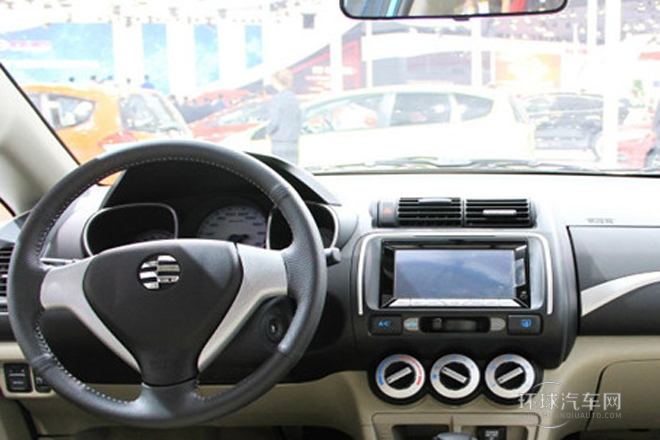 2013款 1.5L 手動豪華型