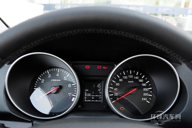 2013款 1.5L 手動5座都市時尚版