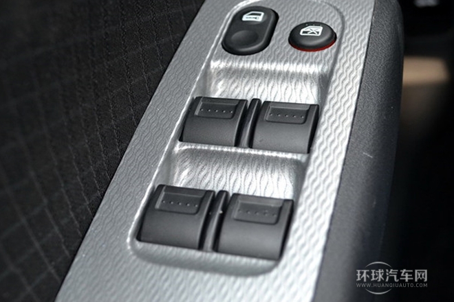 2013款 1.5L 手動運(yùn)動型