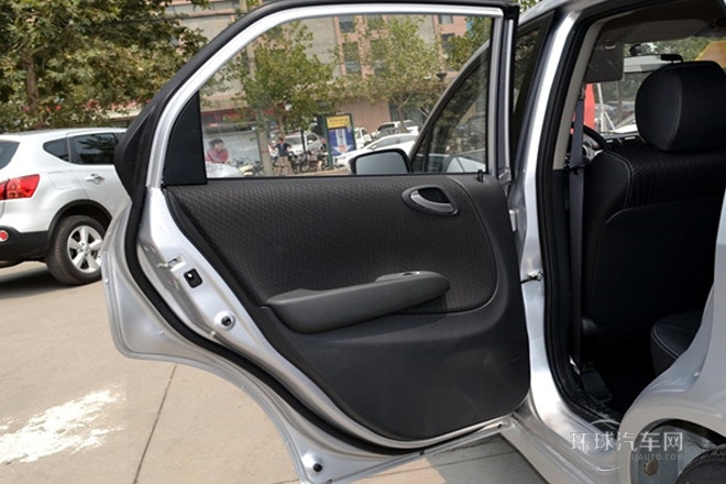 2013款 1.5L 手動運動型