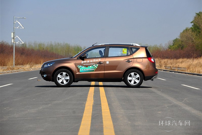 2013款 2.4L 自動尊貴型