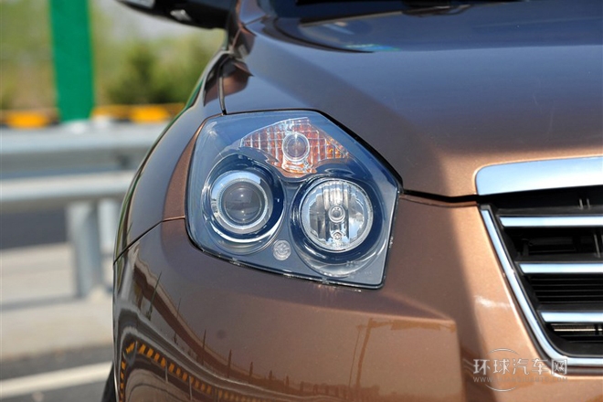 2013款 2.4L 自動尊貴型