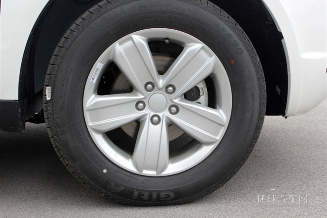 2013款 2.0L 自動尊貴型