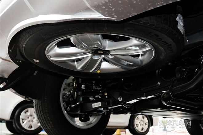 2013款 2.0L 手動尊貴型