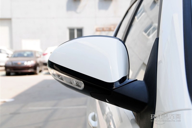 2013款 2.0L 手動精英型