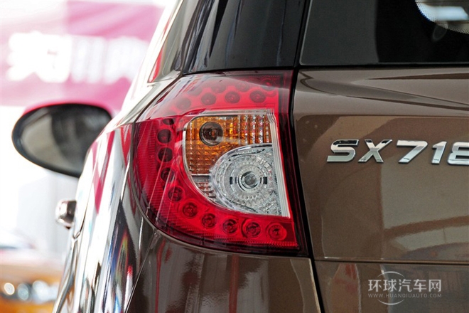 2013款 1.8L 手動進(jìn)取型