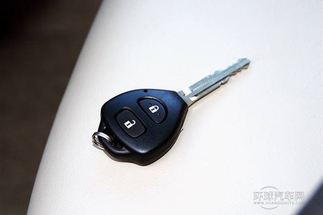 2013款 特裝版 1.6L 手動至酷型GL