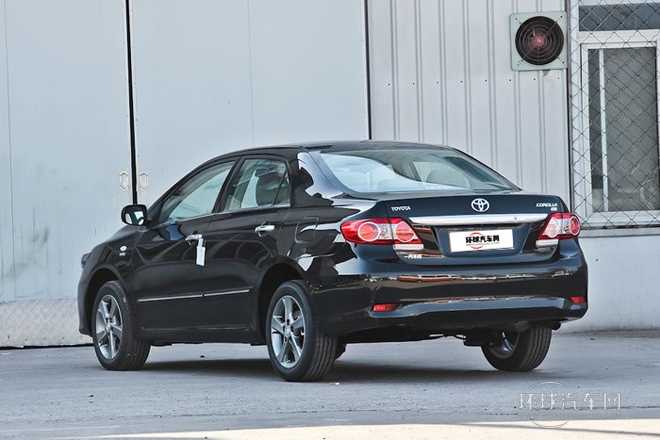 2013款 特裝版 1.8L 手動至酷版GL-i