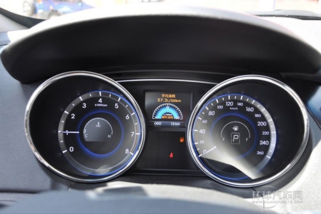 2013款 2.4L 自動頂級版 國V