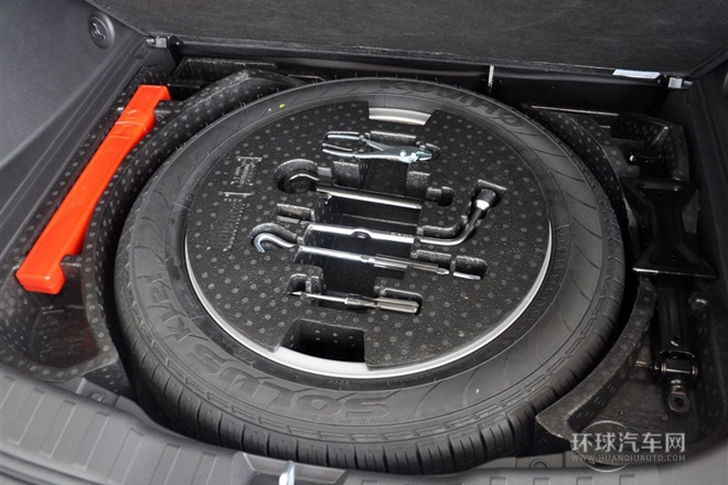 2014款 1.5T 手動兩驅尊貴版