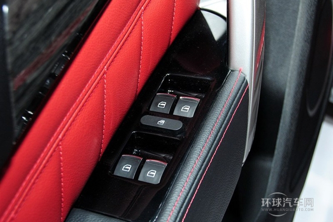 2014款 1.5T 手動兩驅尊貴版