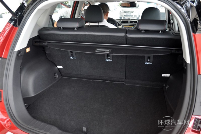 2014款 1.5T 手動兩驅尊貴版