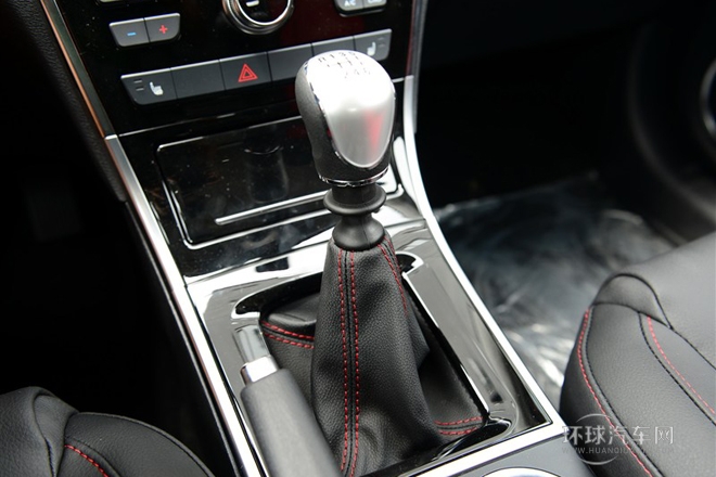 2014款 1.5T 手動兩驅精英版