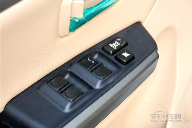 2012款 派 2.4L 時尚豪華型