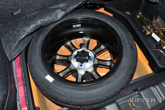 2010款 Cross 1.5L 手動標準型