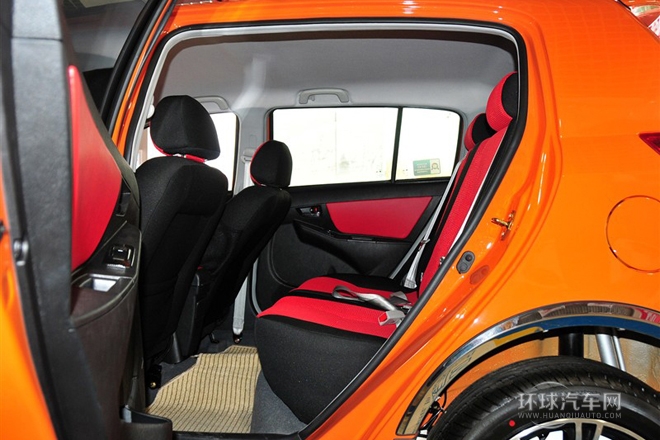 2010款 Cross 1.5L 手動標準型