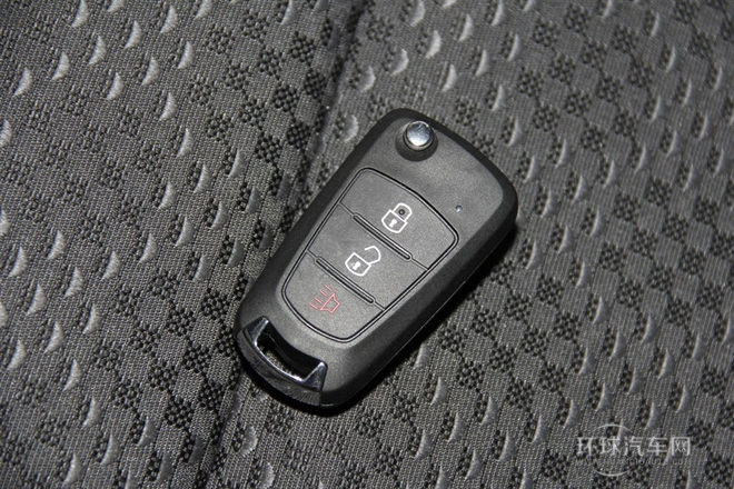 2013款 智尊版 2.0T手動四驅進取型