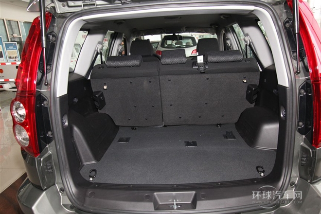 2013款 智尊版 2.0T手動四驅進取型