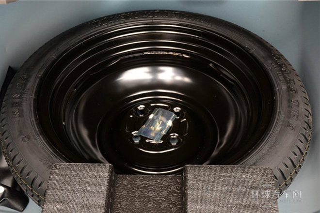 2013款 1.5L 手動舒適型