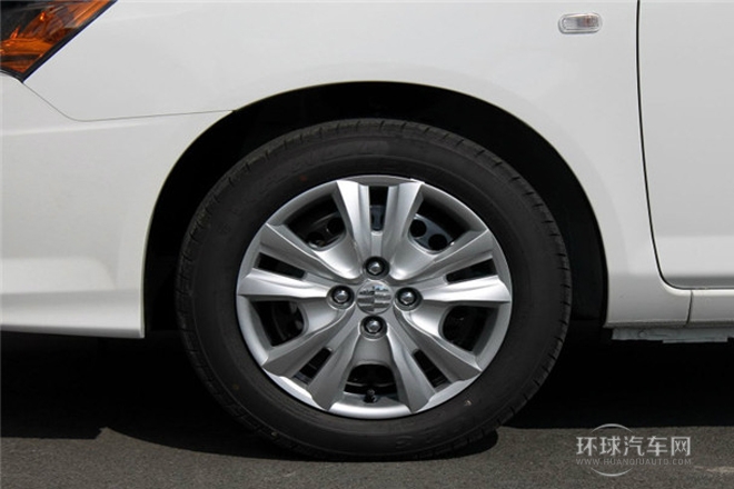 2013款 1.5L 手動舒適型