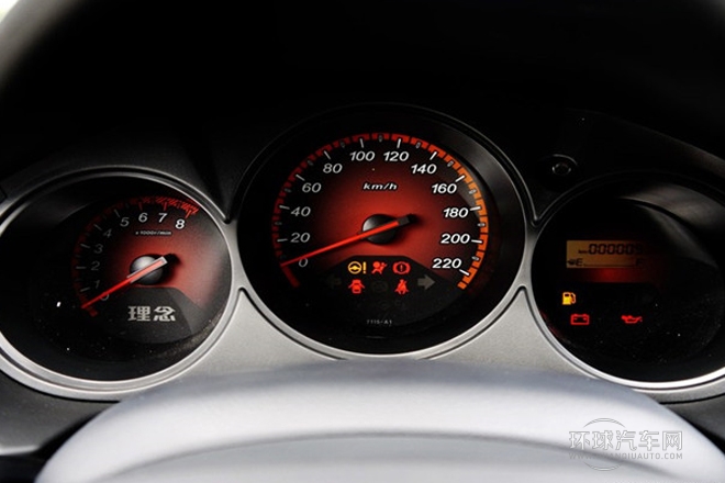 2013款 1.5L 手動舒適型