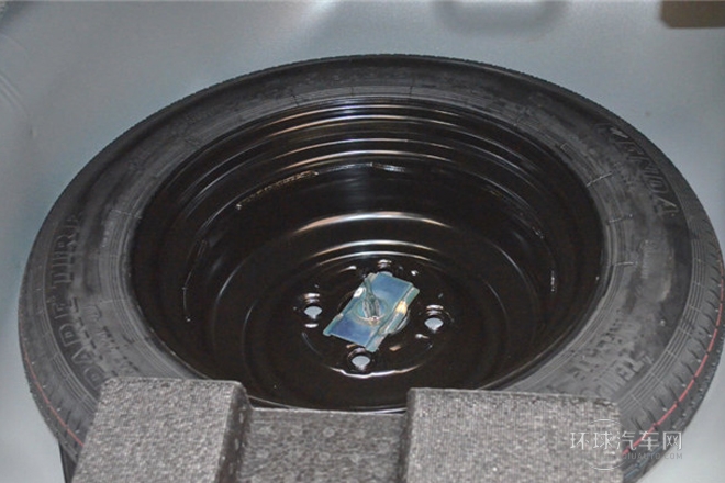 2014款 1.3L 手動舒適型