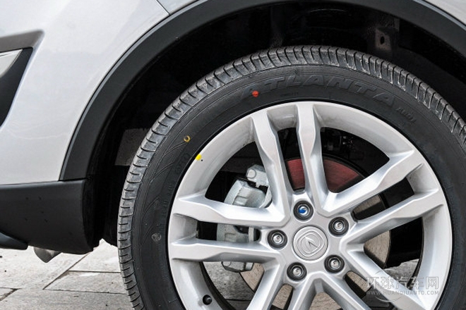 2014款 1.6L 自動(dòng)舒適型 國(guó)V