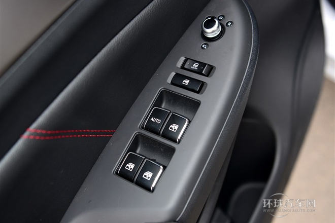 2014款 1.8T 自動尊貴型