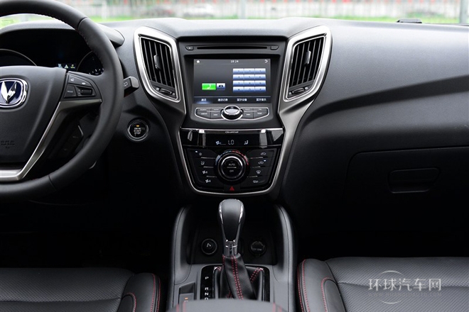 2014款 1.8T 自動尊貴型