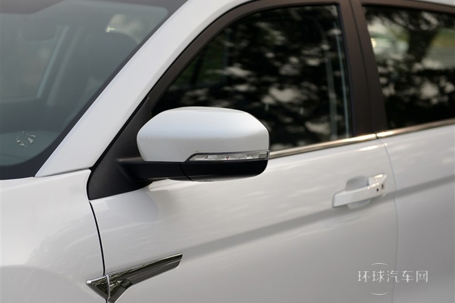 2014款 2.0L 手動領先型