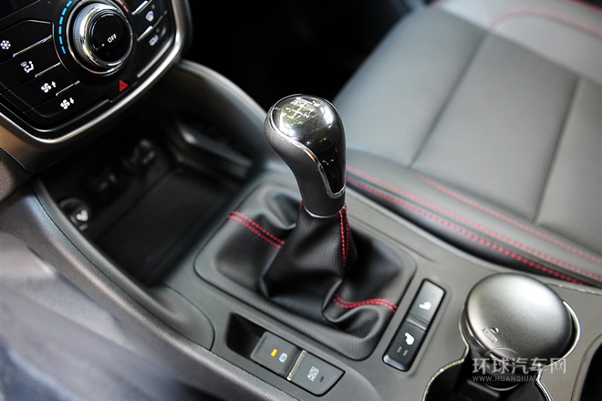 2014款 2.0L 手動舒適型