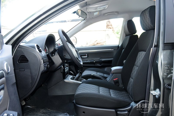 2013款 智尊版 綠靜2.0T手動兩驅進取型