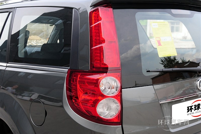 2013款 智尊版 綠靜2.0T手動兩驅進取型