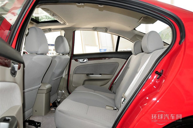 2012款 三廂 1.6L 手動豪華型