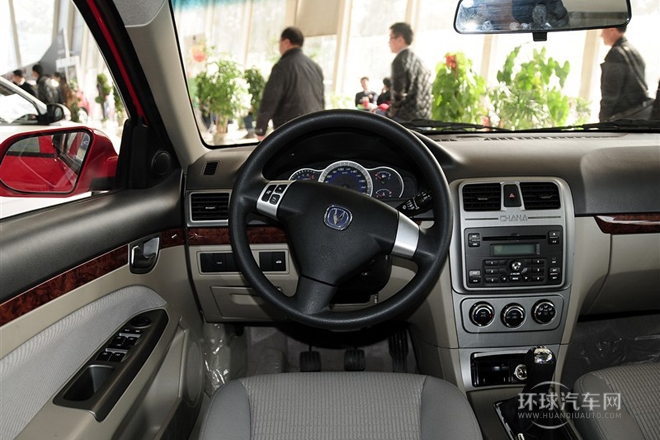 2012款 三廂 1.6L 手動豪華型