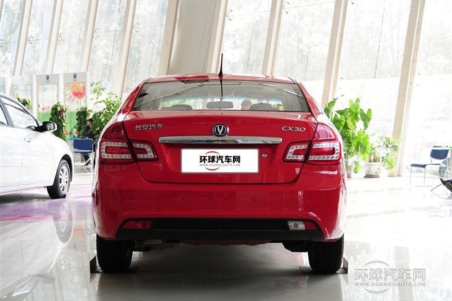 2012款 三廂 1.6L 手動豪華型