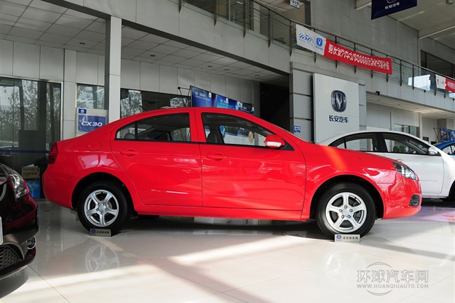 2012款 三廂 1.6L 手動豪華型