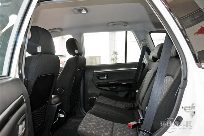 2013款 智尊版 綠靜2.0T手動兩驅進取型