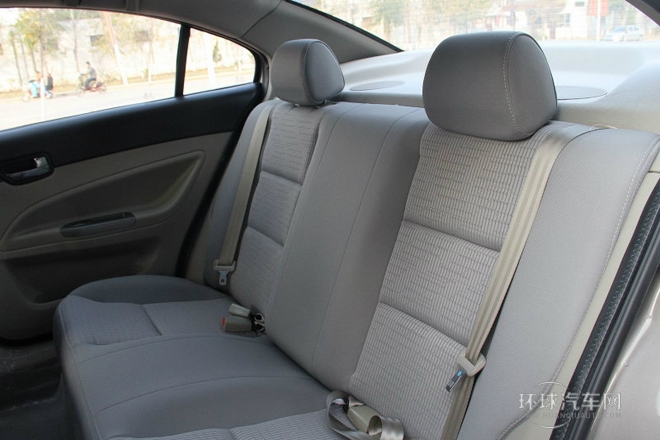 2012款 三廂 1.6L 手動(dòng)舒適型