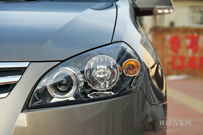 2012款 三廂 1.6L 手動舒適型