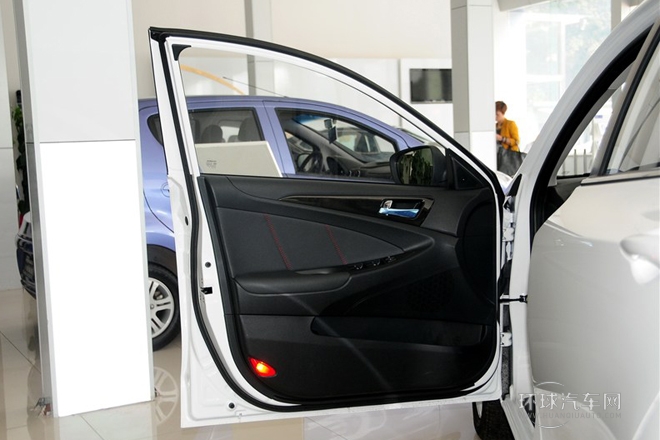 2013款 1.6L 自動致酷型 國V