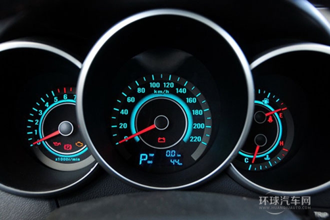 2013款 1.5T 自動(dòng)炫酷型