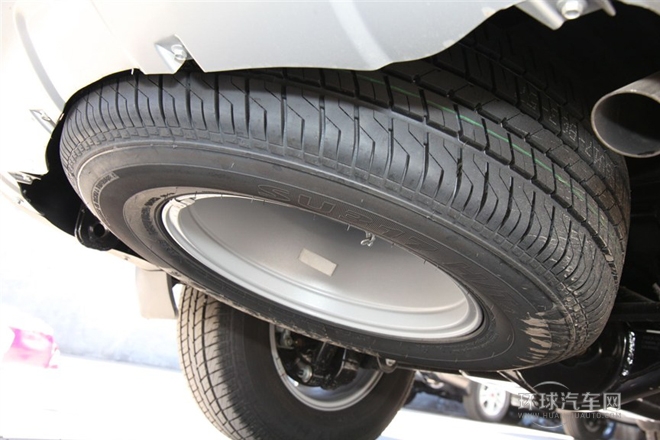 2013款 智尊版 2.0T手動四驅尊貴型