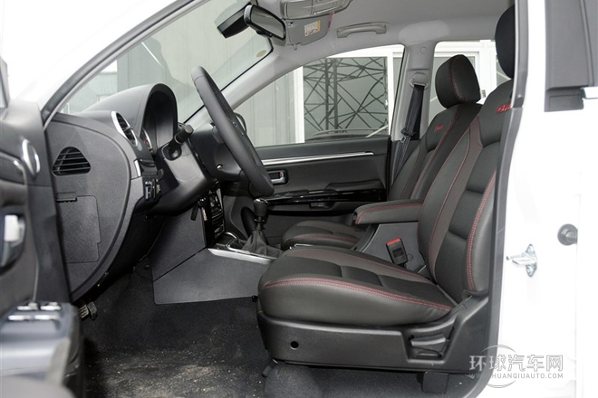 2013款 智尊版 2.0T手動四驅精英型