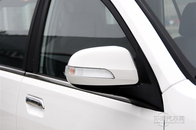 2013款 智尊版 2.0T手動四驅(qū)精英型