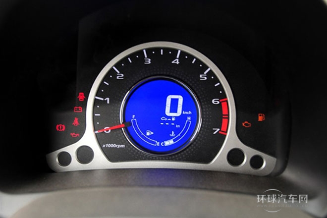 2013款 1.6L 手動尚酷型 國IV